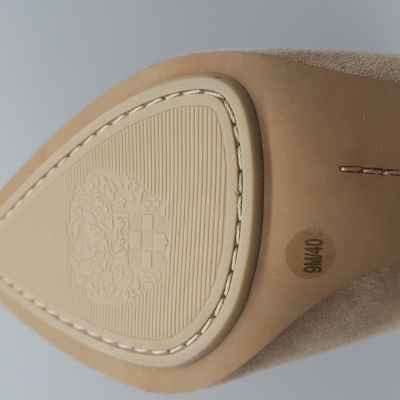 257- Vince Camuto Fimulie Studded Suede Boots Size 9 NWT - Picture 11 of 12